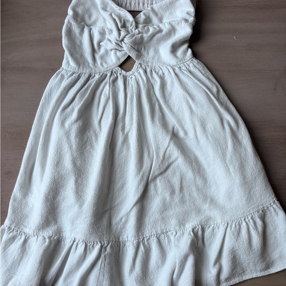 Ladies Strapless Twist-Front Casual Dress in Cream - Picture 3 of 4